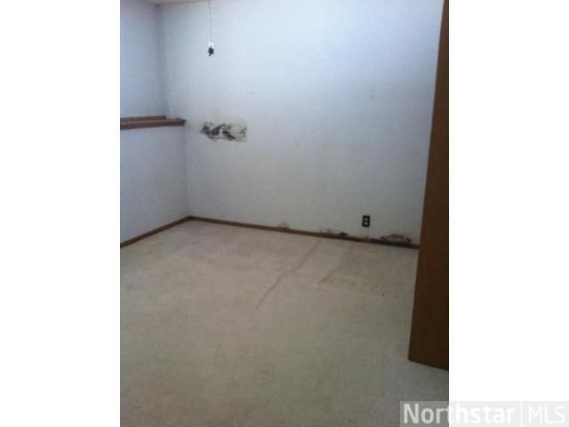 1121 Fifield St, Saint Paul, MN 55108