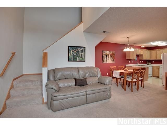 1554 Peitz Ave, Waconia, MN 55387
