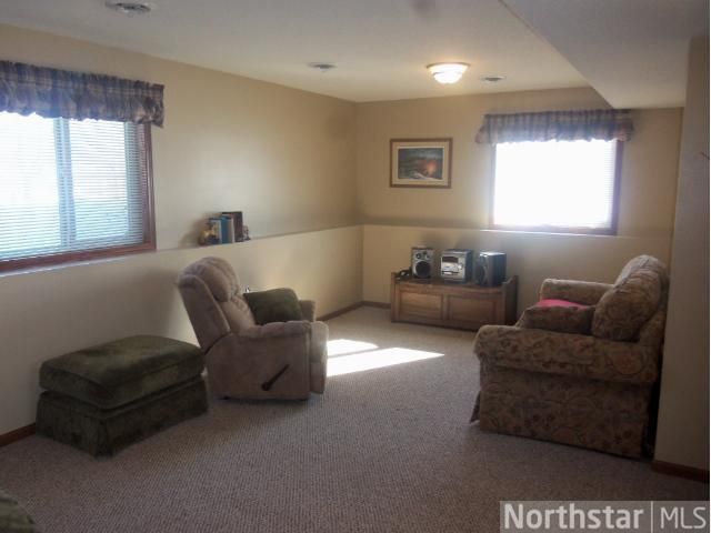 311 Sunset Ct, Albany, MN 56307