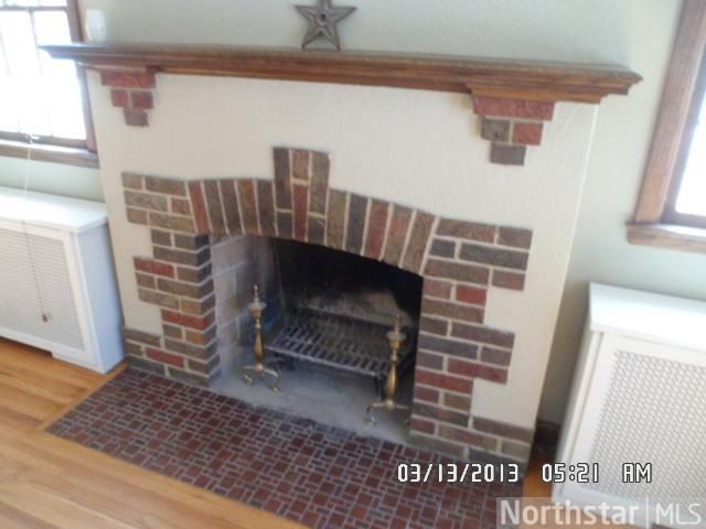 1504 Asbury St, Saint Paul, MN 55108