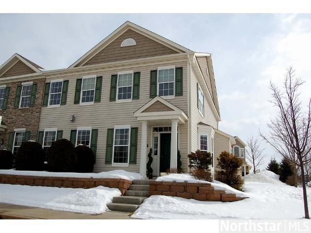 1087 Traditions Ct, Chaska, MN 55318
