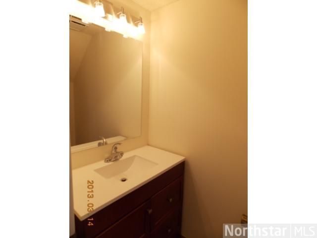 10680 Hummingbird St NW, Coon Rapids, MN 55433
