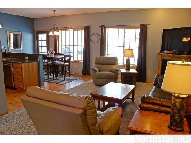 11283 Osage St NW, Coon Rapids, MN 55433