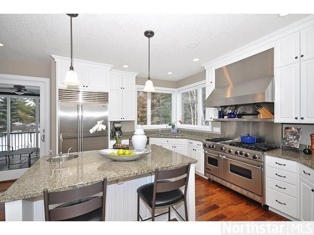 9644 Bennett Pl, Eden Prairie, MN 55347