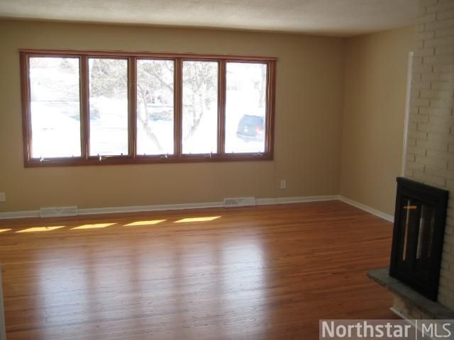 8008 33rd Ave N, Crystal, MN 55427