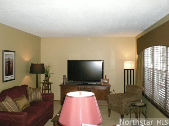 1742 Sartell Ave, Eagan, MN 55122