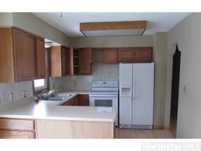 10940 Flora St NW, Coon Rapids, MN 55433