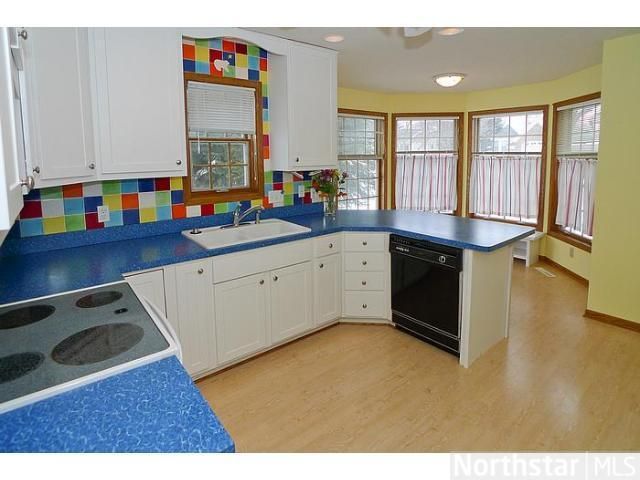 1246 Pond View Ln, White Bear Lake, MN 55110