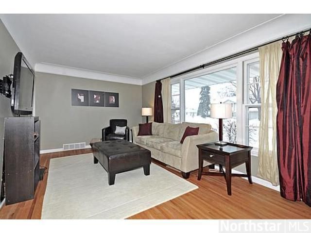 7226 Columbus Ave S, Richfield, MN 55423