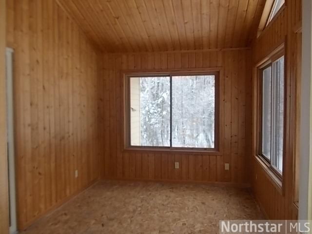 14736 Lynndale Dr, Baxter, MN 56425