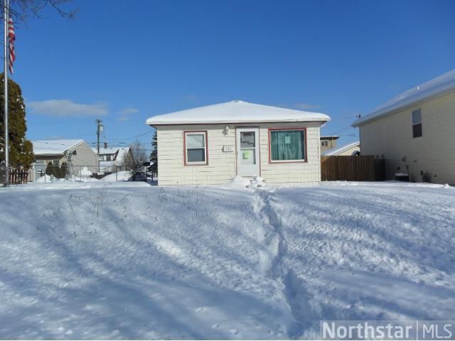 939 6th Ave S, South Saint Paul, MN 55075