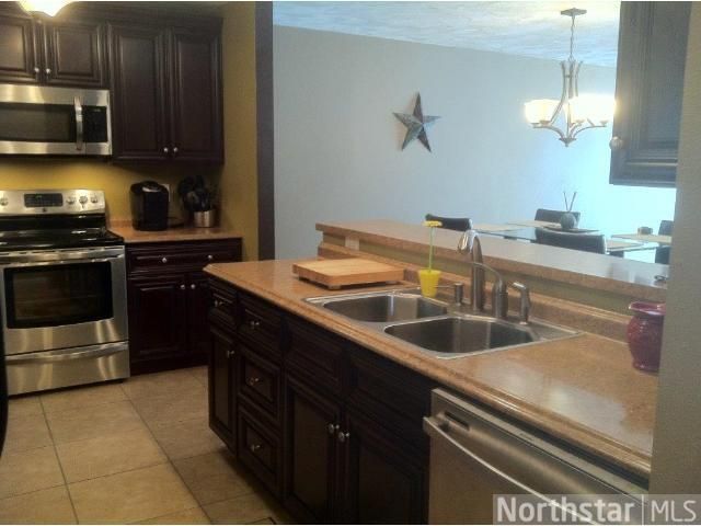 618 Graceview Dr, Saint Joseph, MN 56374