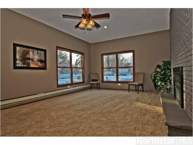 7015 W Shadow Lake Dr, Lino Lakes, MN 55014