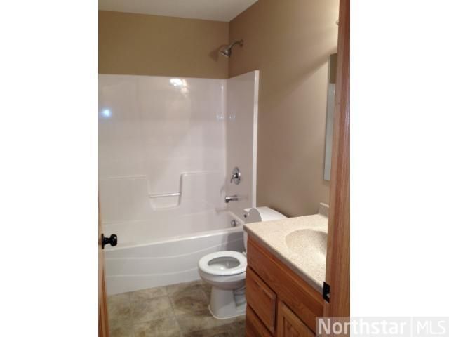 200 8th St SE, New Prague, MN 56071