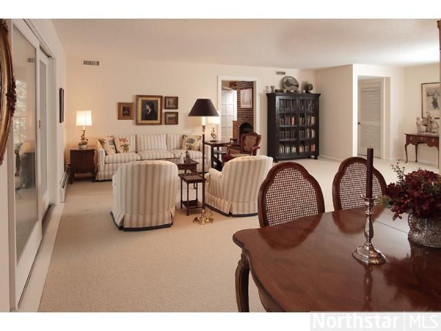 5501 Dewey Hill Rd #224, Edina, MN 55439