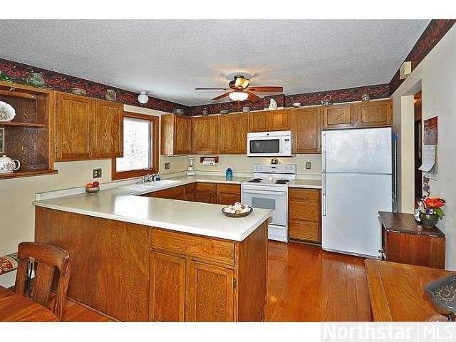 9424 Briar Rd, Bloomington, MN 55437