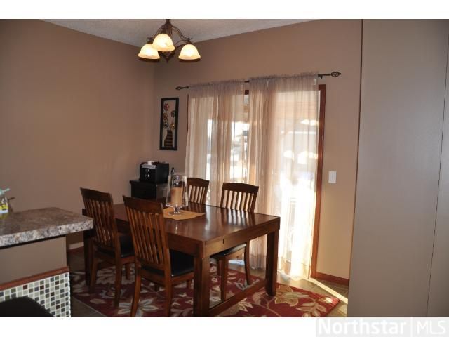 6871 Lakewood Dr NE, Albertville, MN 55301