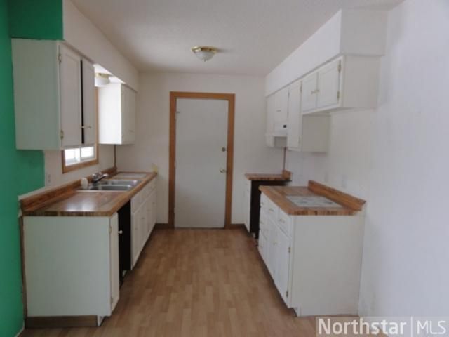 3813 Lodestone Ln, Eagan, MN 55122