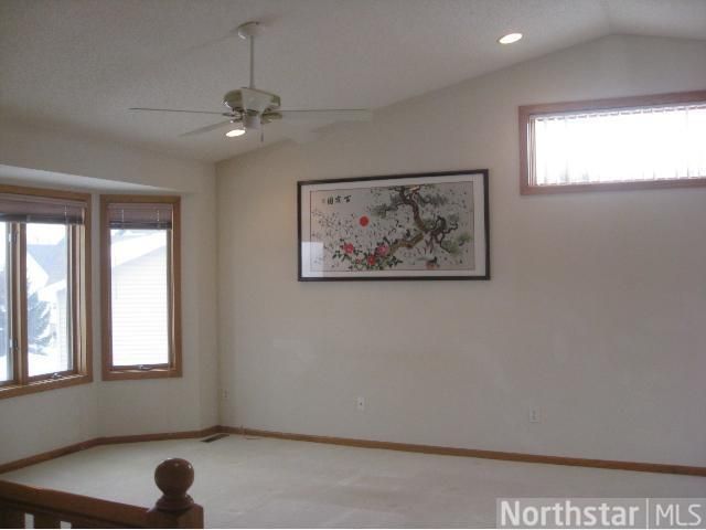 6983 Carlyle Rd, Woodbury, MN 55125