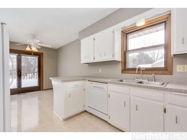 1113 126th Ln NE, Blaine, MN 55434