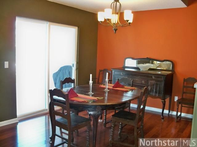 701 Evergreen Ct, Burnsville, MN 55337