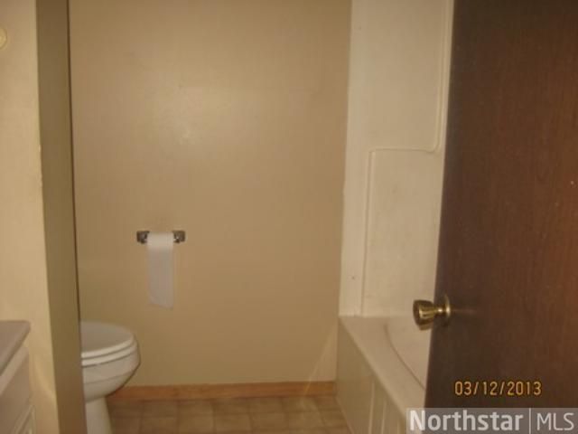 1714 Flamingo Dr, Eagan, MN 55122