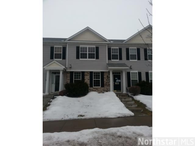 1996 Clover Ridge Dr, Chaska, MN 55318