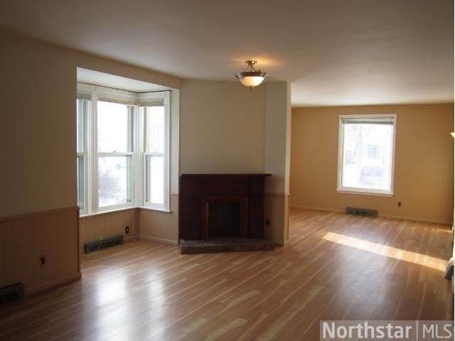 1721 Taylor Ave W, Saint Paul, MN 55104