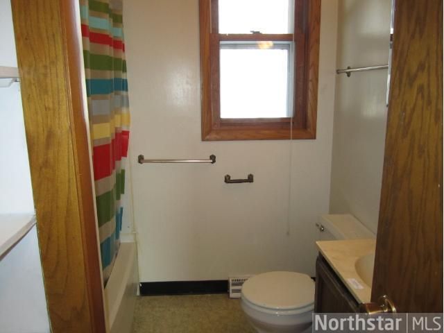 1721 Taylor Ave W, Saint Paul, MN 55104