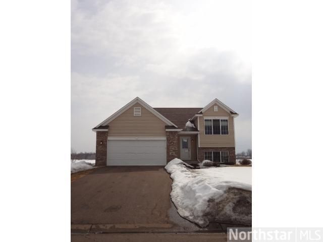 7868 Century Trl, Lino Lakes, MN 55014