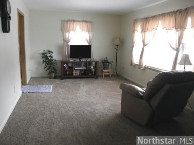 848 3rd St SW, Faribault, MN 55021