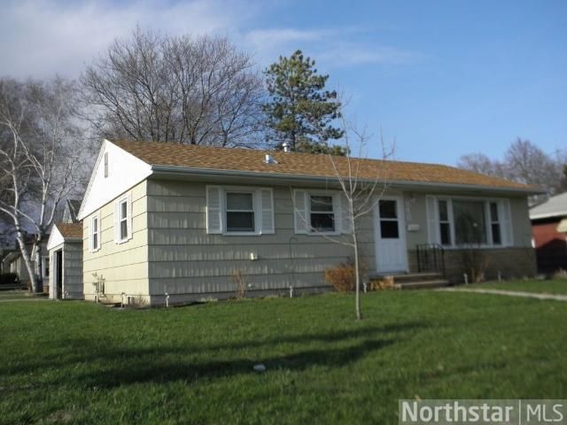 848 3rd St SW, Faribault, MN 55021
