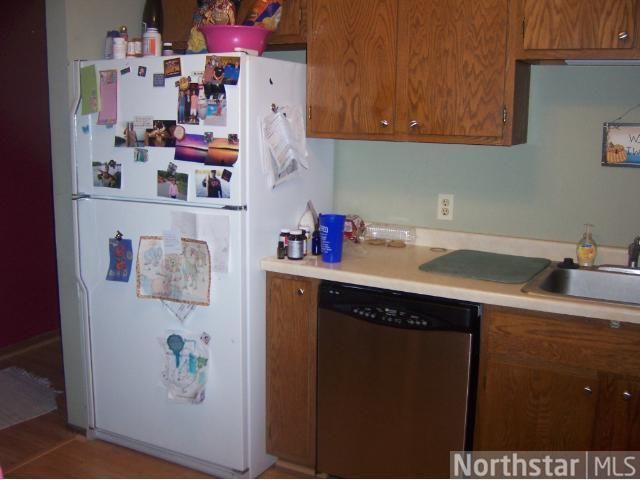 5627 Green Circle Dr #112, Minnetonka, MN 55343