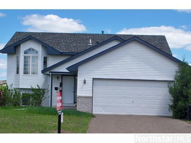 5200 Pondview Ln, Big Lake, MN 55309