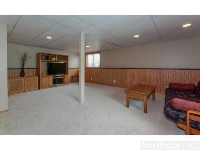 6011 92nd Trl, Brooklyn Park, MN 55443