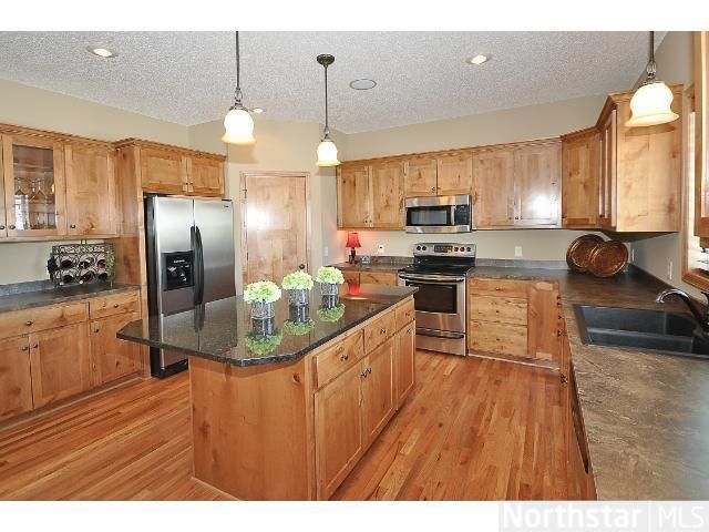 9474 Bandy Ln, Minnetrista, MN 55375