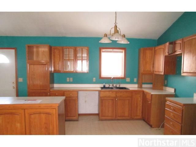 204 Dakota St S, Shakopee, MN 55379