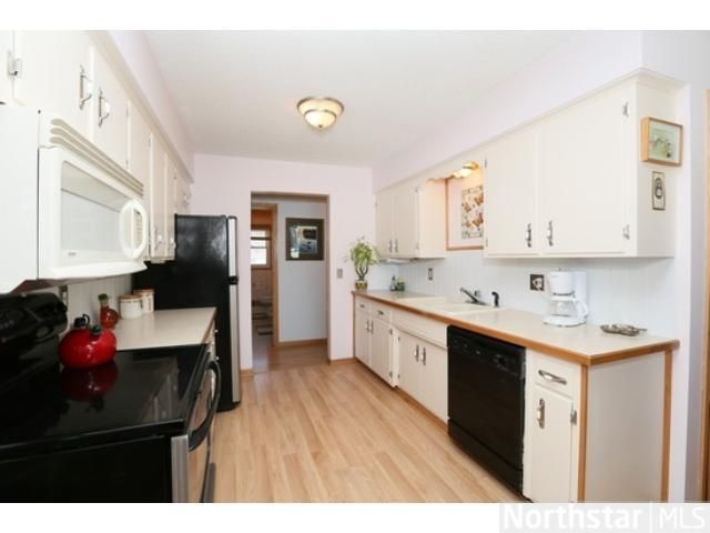 751 Shakopee Ave W, Shakopee, MN 55379