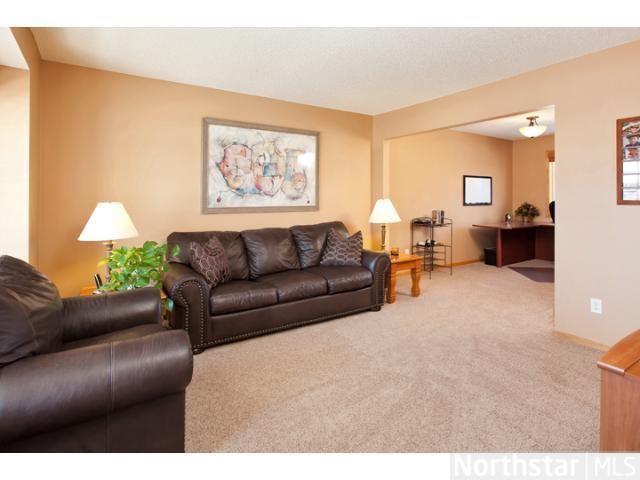 7236 132nd Cir, Savage, MN 55378