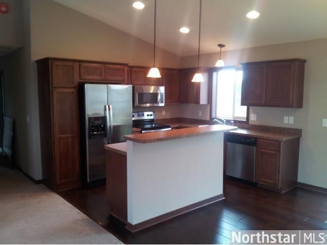 540 Kadler Ave NE, Hanover, MN 55341