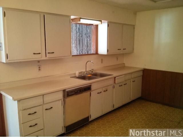 1301 65th Ave N, Brooklyn Center, MN 55430
