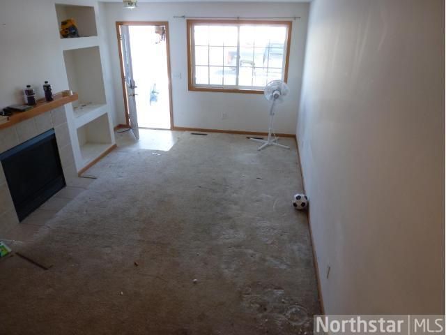 2497 Yellowstone Dr, Hastings, MN 55033