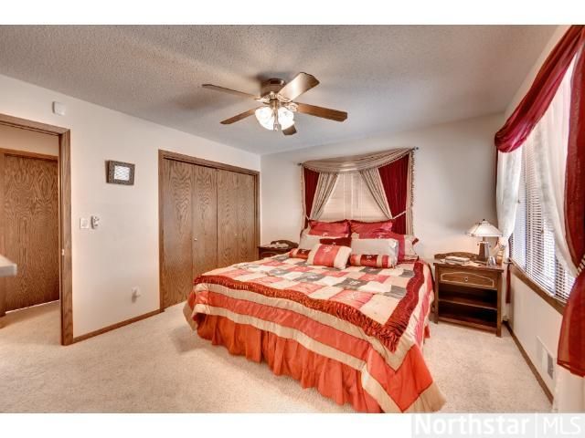 2851 180th St E, Prior Lake, MN 55372
