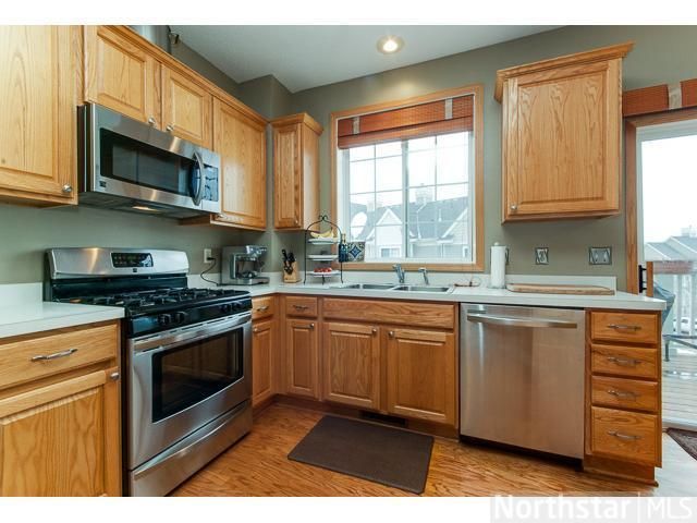 8839 Brunell Way, Inver Grove Heights, MN 55076