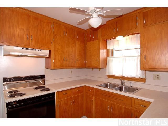 895 Edgewater Blvd, Saint Paul, MN 55119