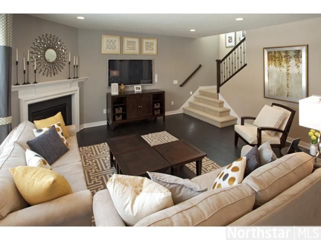 8593 Crismon Way, Inver Grove Heights, MN 55077