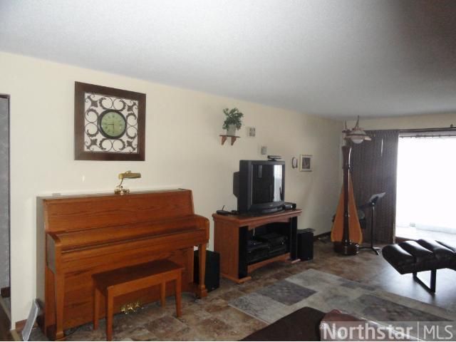 6450 York Ave S #205, Edina, MN 55435