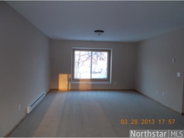 2306 Granada Ave N, Oakdale, MN 55128