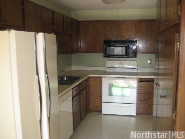 7301 W 101st St #318, Bloomington, MN 55438