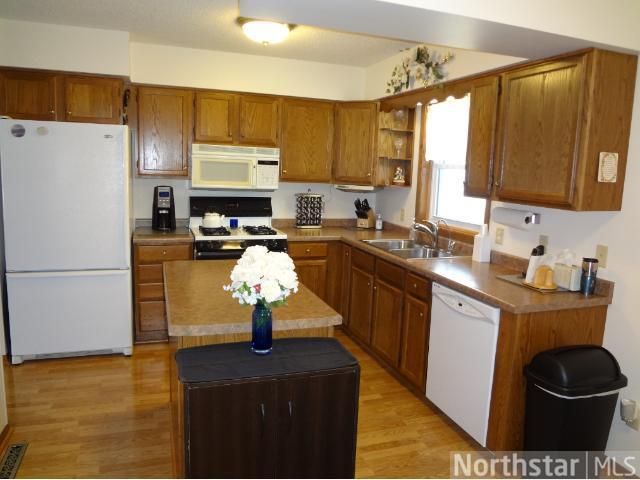 2405 Johnny Ridge Rd, Faribault, MN 55021